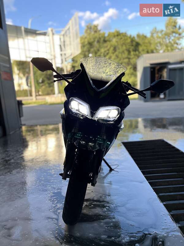 Спортбайк Loncin LX 300GY-A