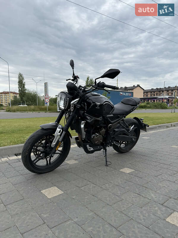 Мотоцикл Без обтекателей (Naked bike) Loncin Voge