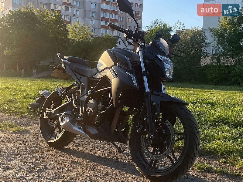Мотоцикл Без обтікачів (Naked bike) Loncin Voge