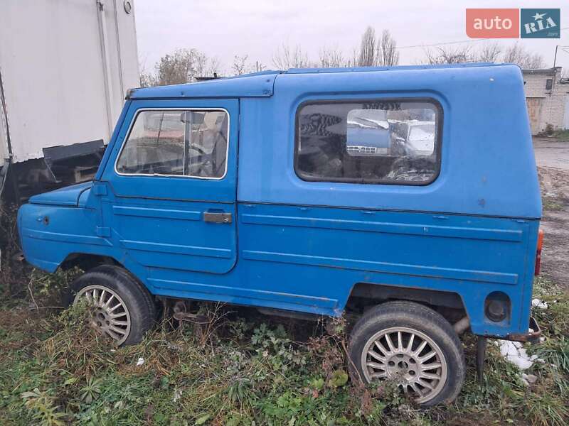 Позашляховик / Кросовер ЛуАЗ 967