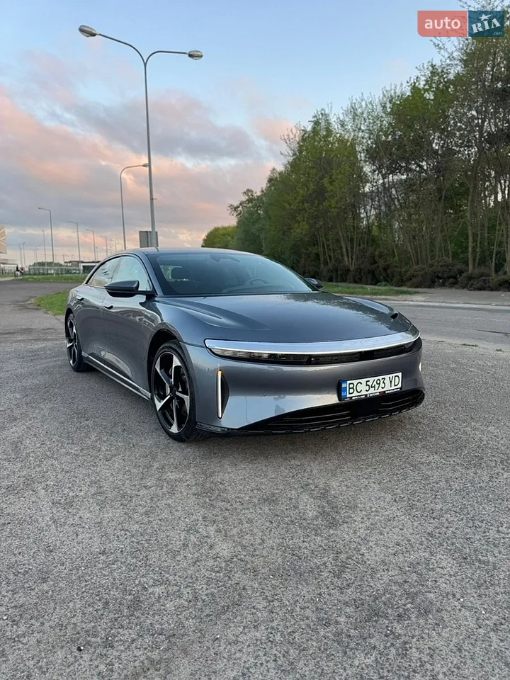 Lucid Air 2023