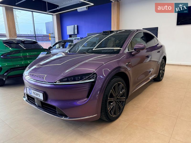 Легковые Luxeed R7