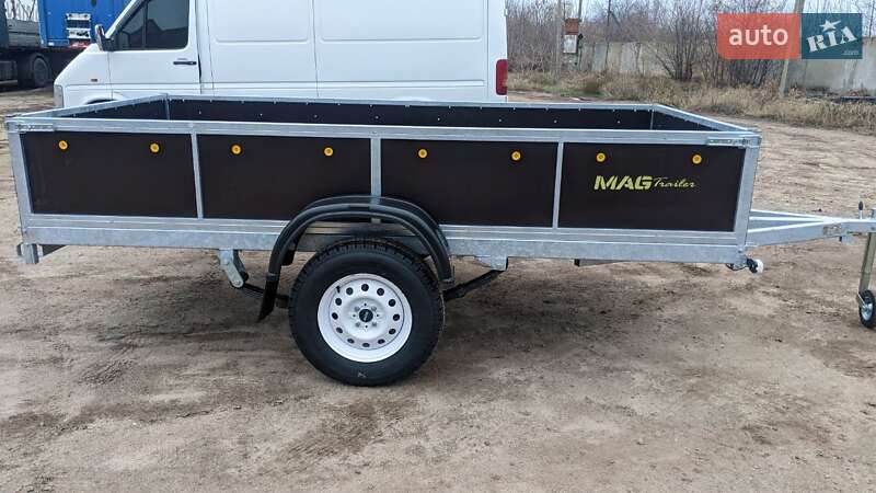 MAG Trailer 204