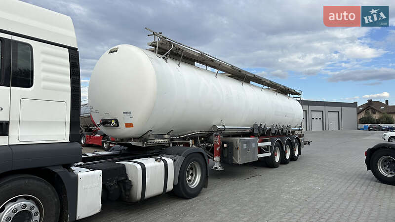 Цистерна полуприцеп Magyar SMFF