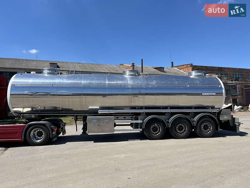 Цистерна напівпричіп Magyar SMFF