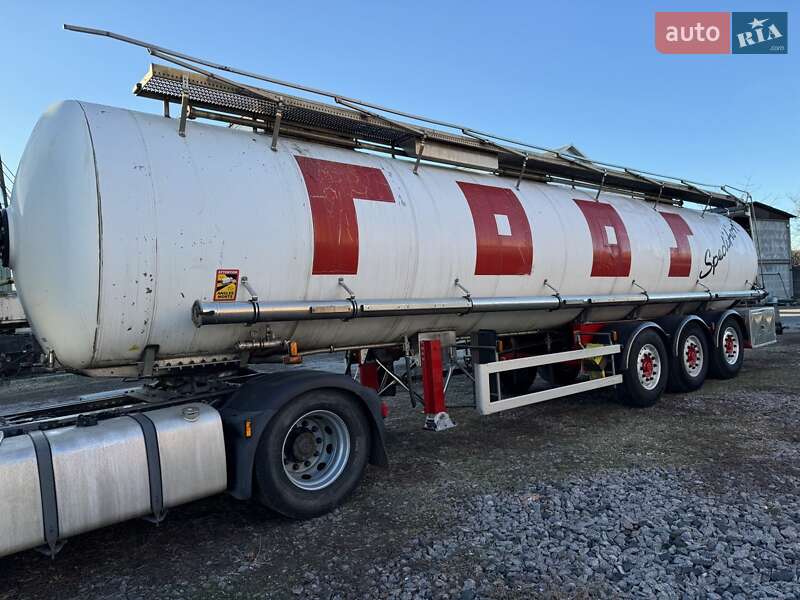 Цистерна Magyar SR34BD