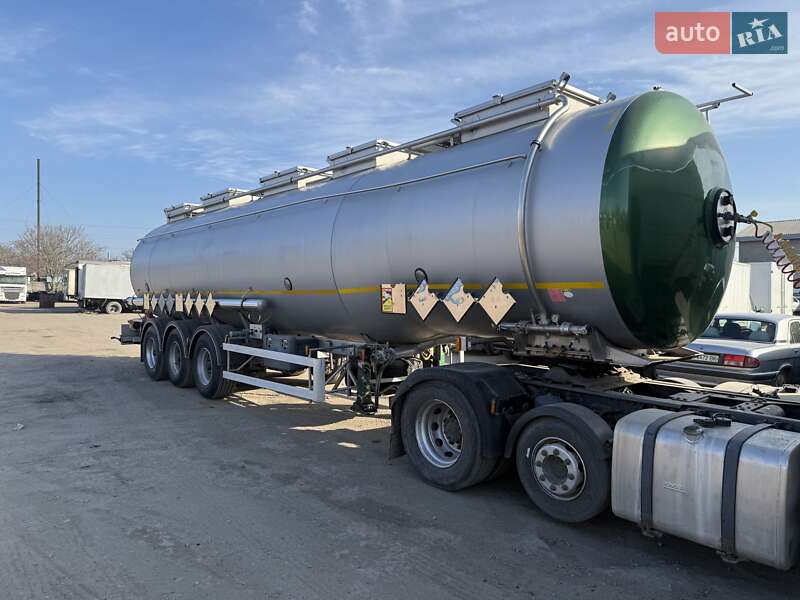 Цистерна полуприцеп Magyar SR3MEB