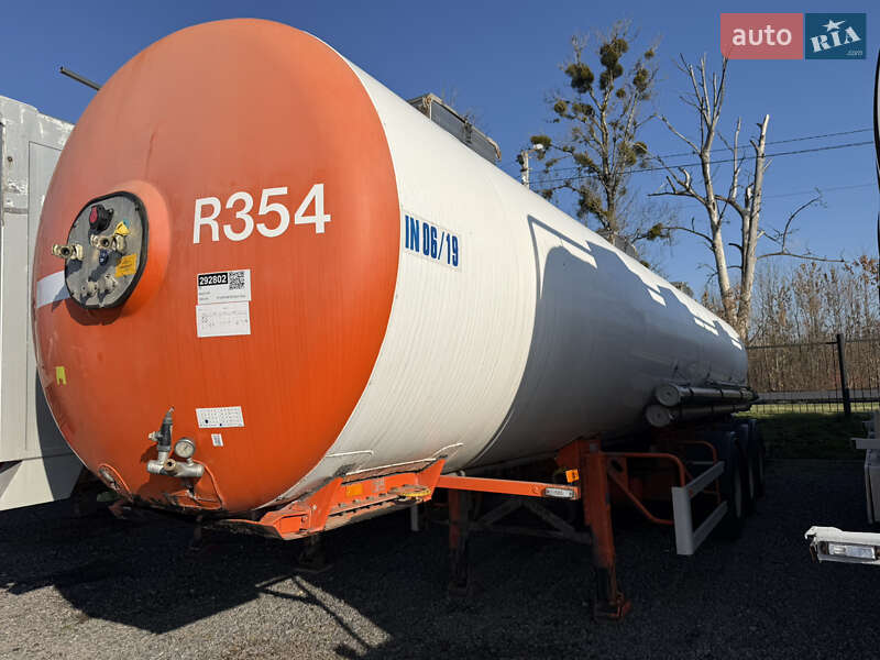 Цистерна полуприцеп Magyar SR3MEB