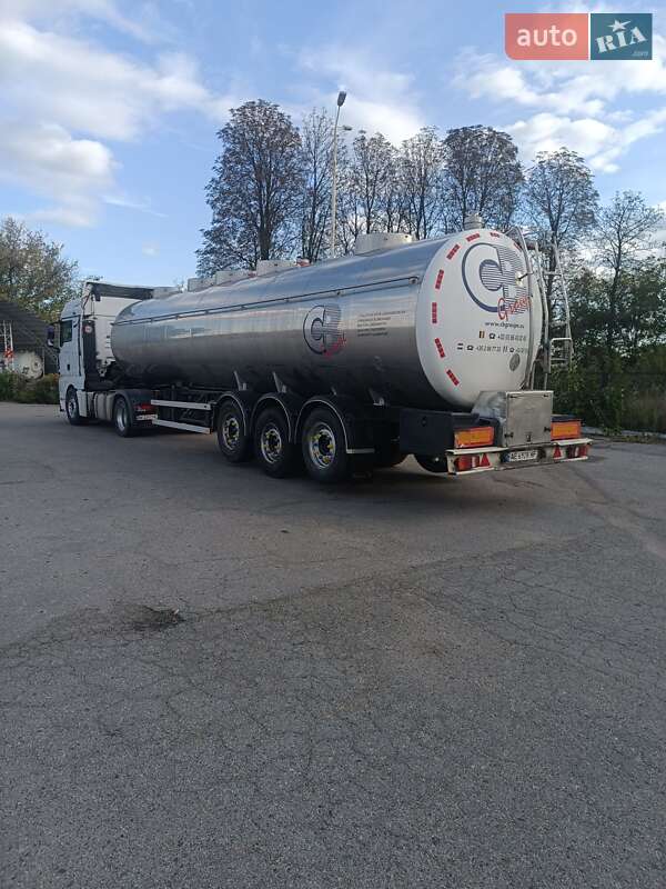 Цистерна напівпричіп Magyar SR3MEF