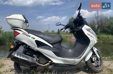 Ціни Spark Максі-скутер