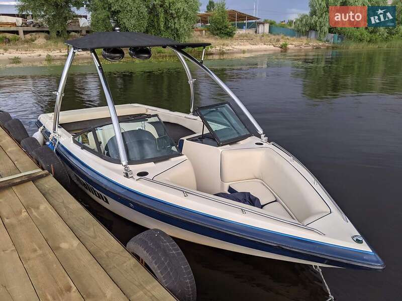 Катер Malibu Sunsetter