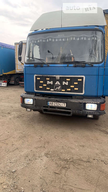 Вантажівки MAN 10.224