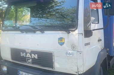 MAN 10.224  2000