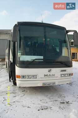 MAN 11.220 HOGL 2000