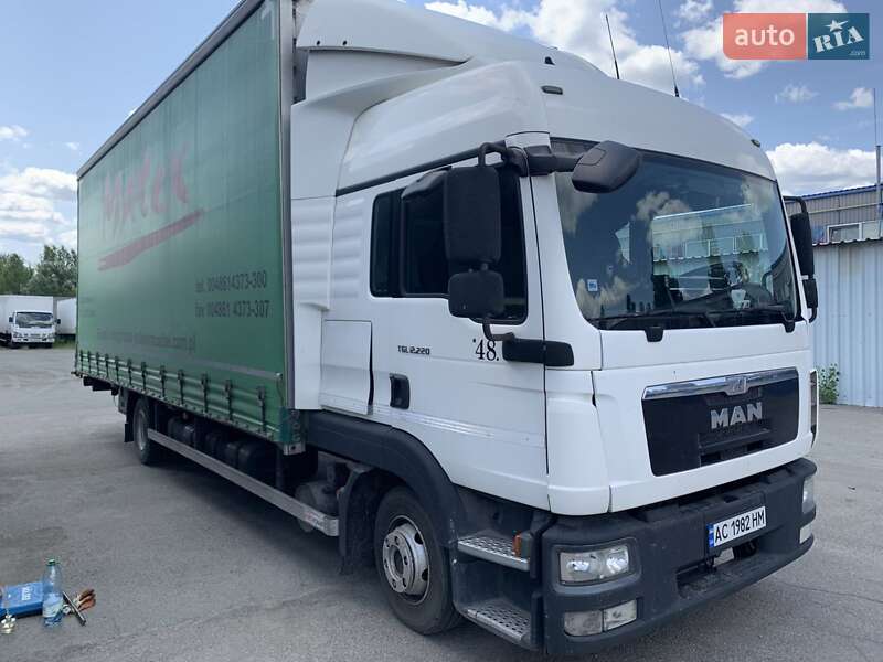 Тентованый MAN 12.220