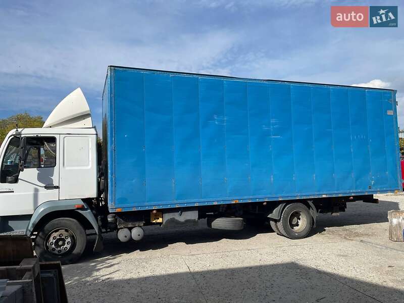 Вантажний фургон MAN 14.224