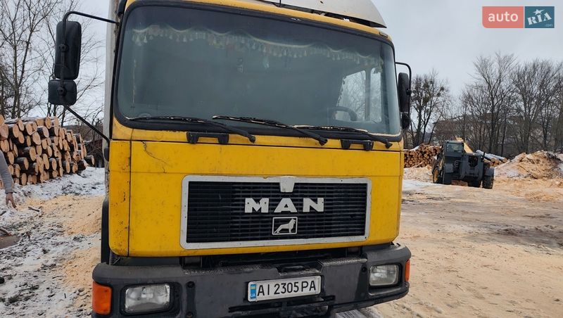 Тентованый MAN 14.272