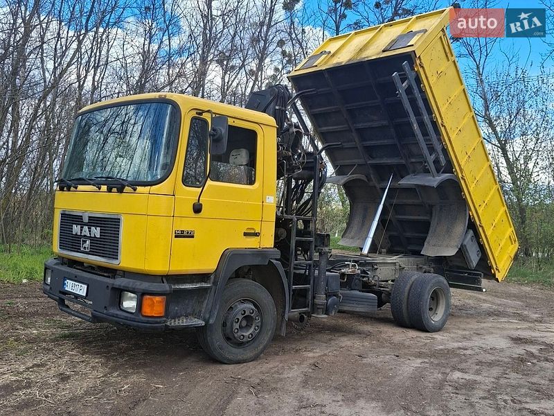Самосвал MAN 14.272
