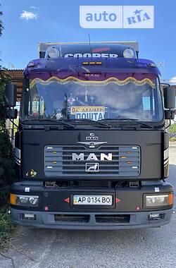 MAN 18.220  2005