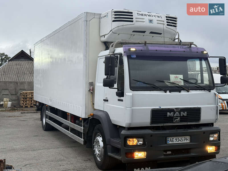 Рефрижератор MAN 18.222