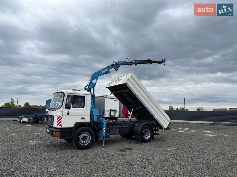 Самосвал MAN 18.224