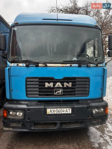 Тентованый MAN 18.224