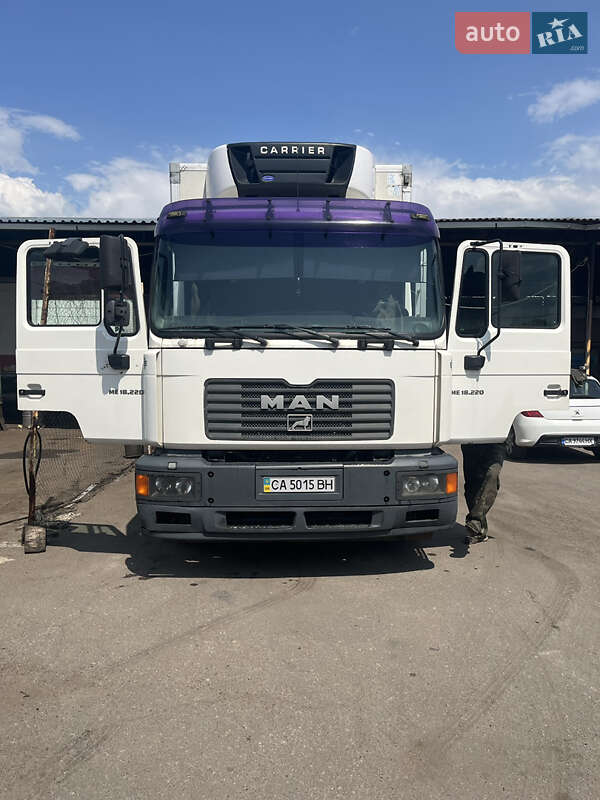 Рефрижератор MAN 18.225