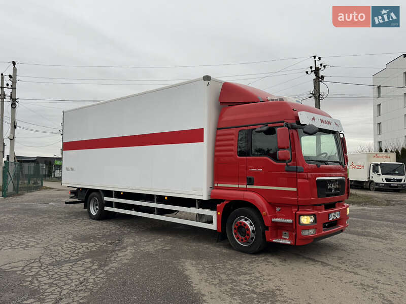 Грузовой фургон MAN 18.250