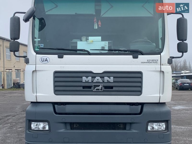 Тягач MAN 18.390