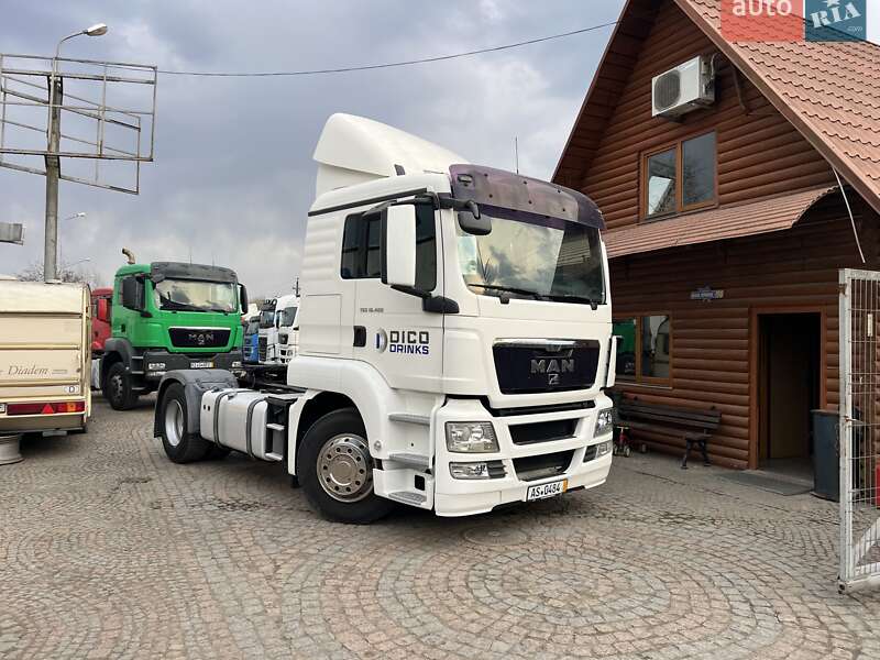 Тягач MAN 18.403