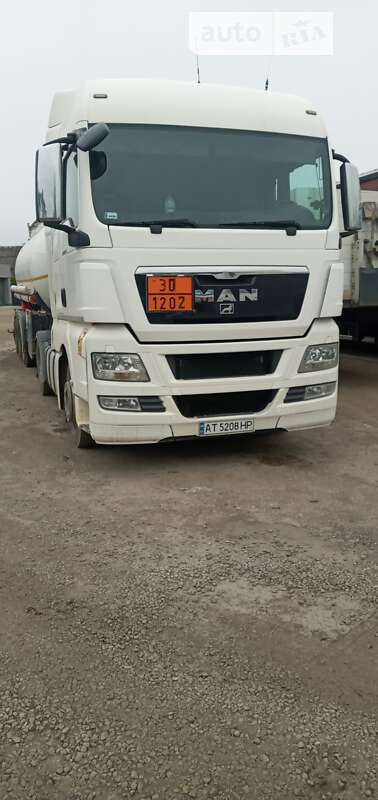 Бензовоз MAN 18.440