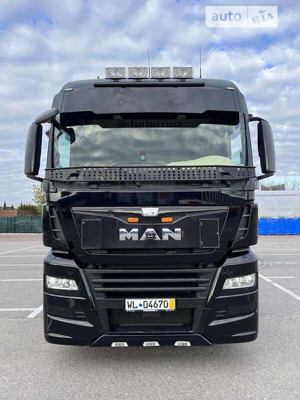 Інші вантажівки MAN 18.440
