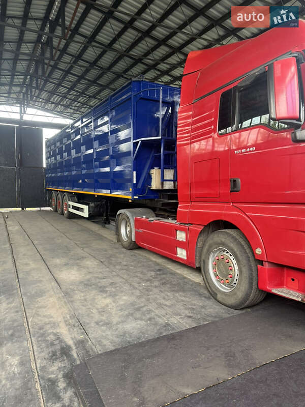 Самоскид MAN 18.440