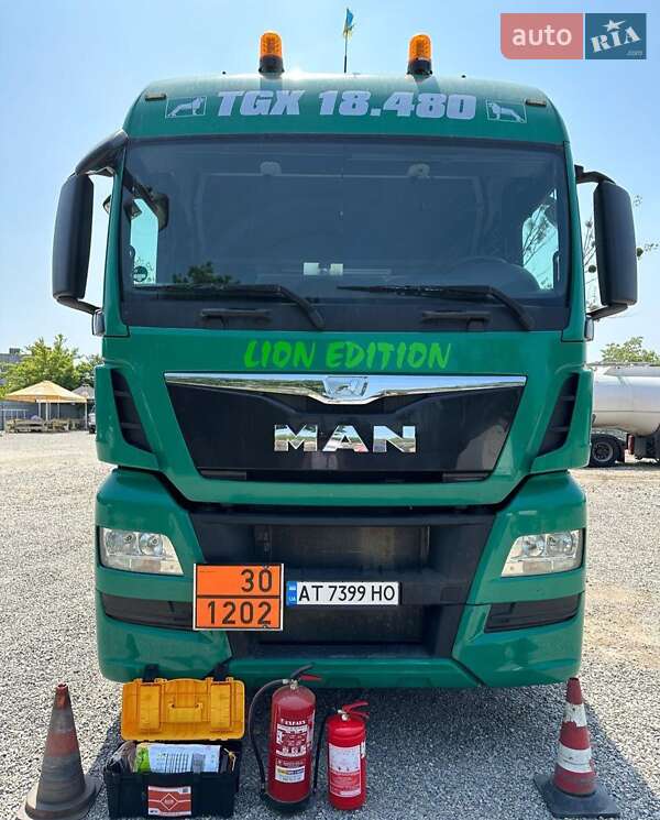 Бензовоз MAN 18.480