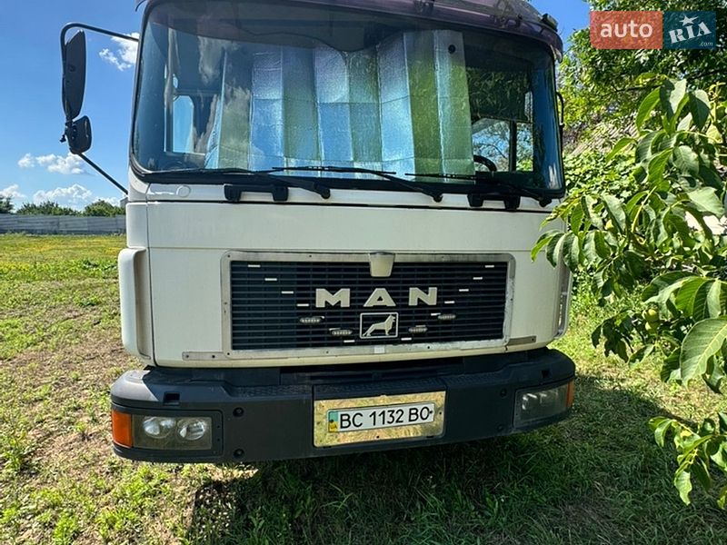 MAN 18