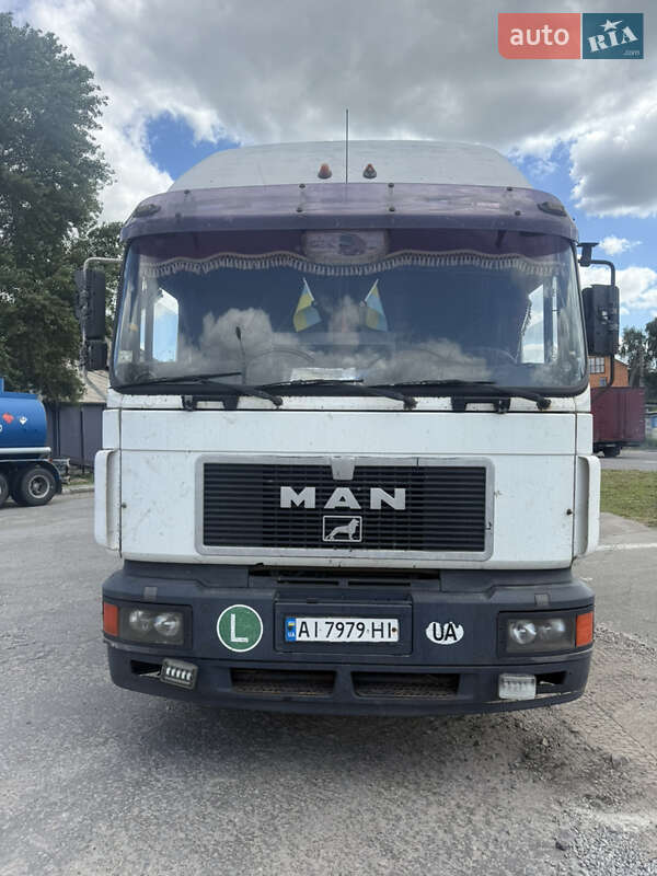 Вантажний фургон MAN 19.343