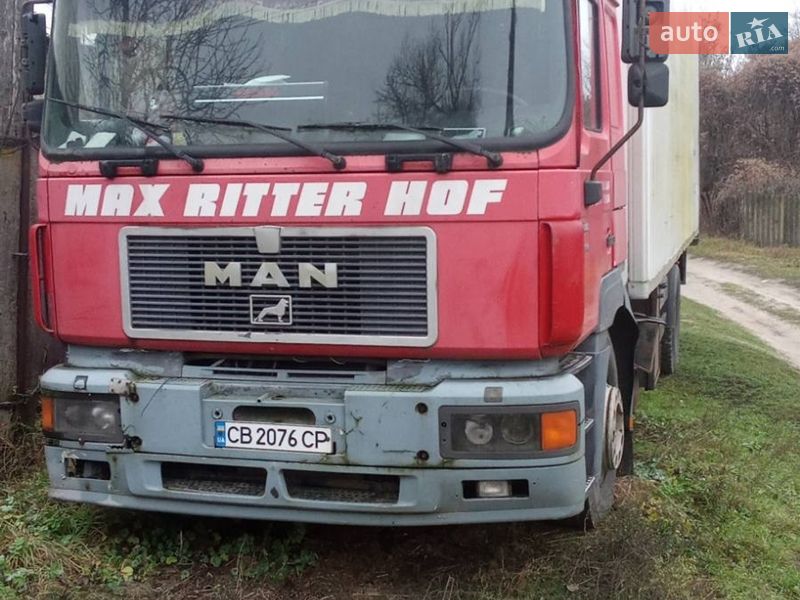 Вантажний фургон MAN 19.343