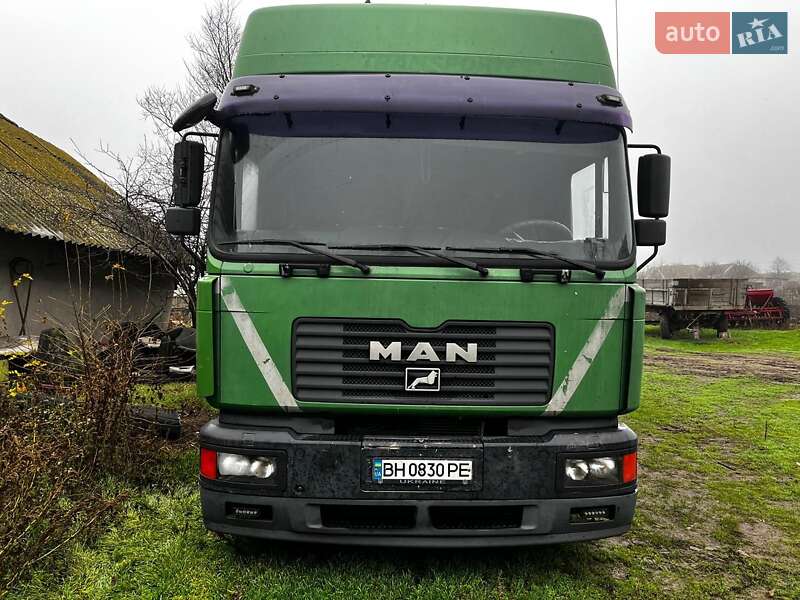 Тягач MAN 19.414