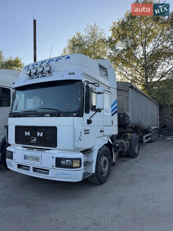 Тягач MAN 19.464