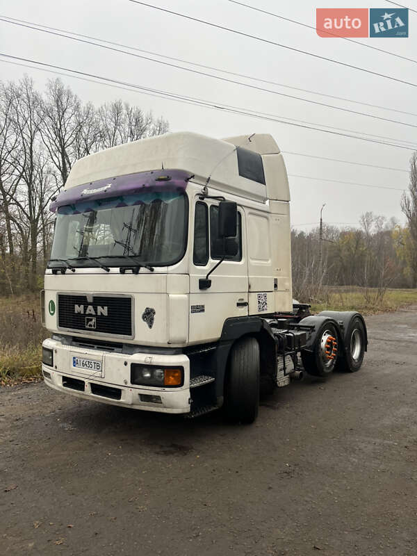 Тягач MAN 22.464