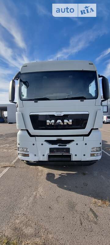 Тягач MAN 26.400