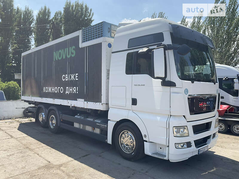 Рефрижератор MAN 26.440