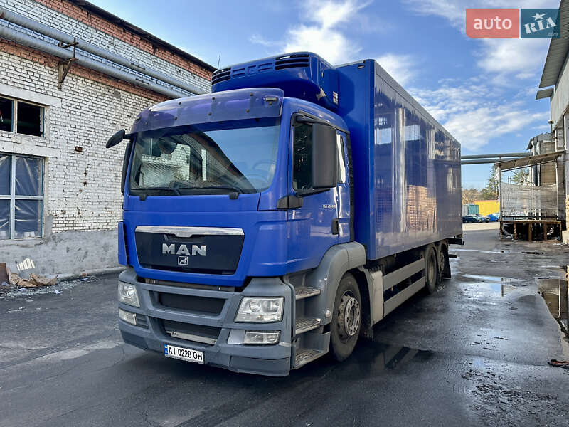 Рефрижератор MAN 26.440