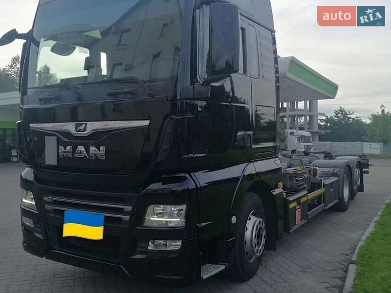Контейнеровоз MAN 26.460