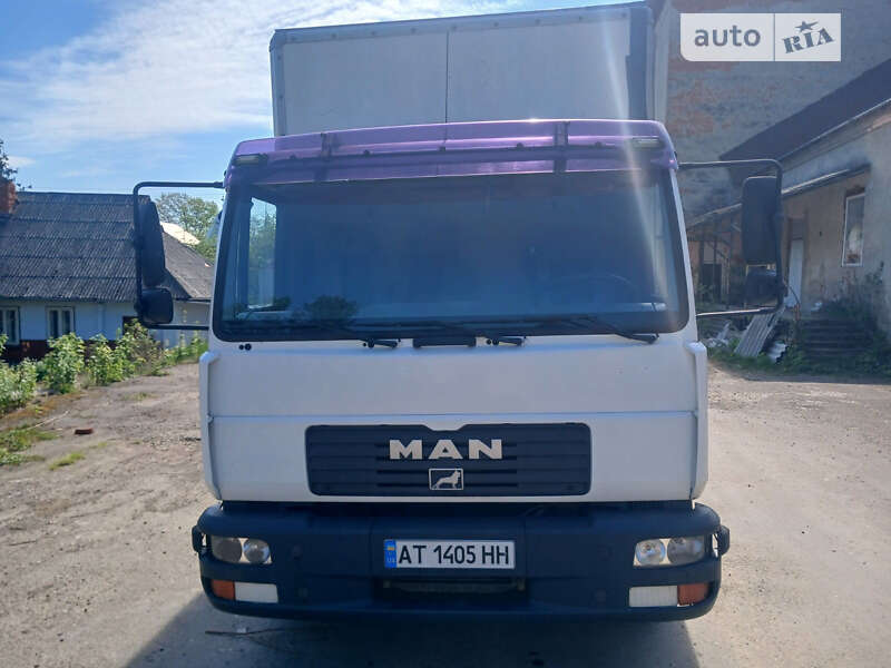 Грузовой фургон MAN 8.145