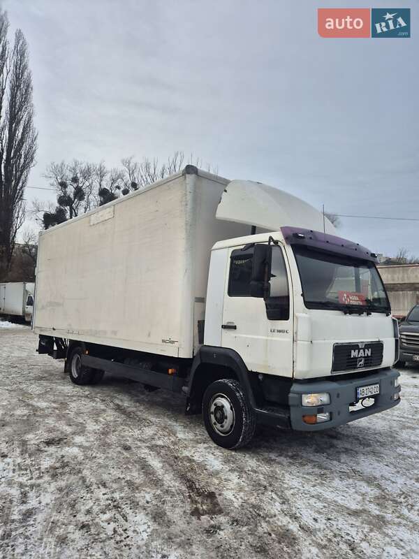 Грузовой фургон MAN 8.163 2000 в Киеве