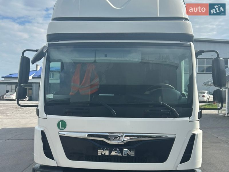 Грузовой фургон MAN 8.180