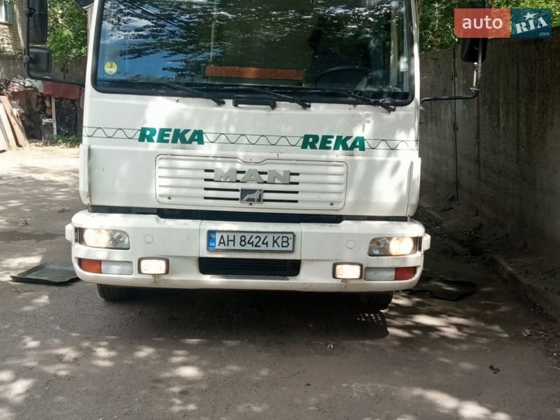 Тентований MAN 8.180