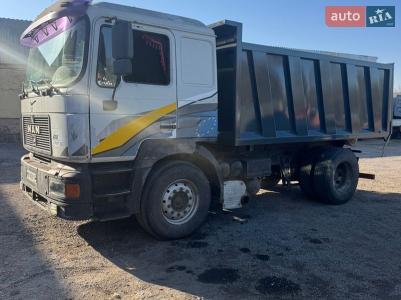 Самоскид MAN Comandor