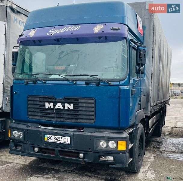 Тентований MAN Comandor